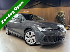 Volkswagen Golf - 2.0 TDI Style AUTOMAAT | STOELVERWARMING |