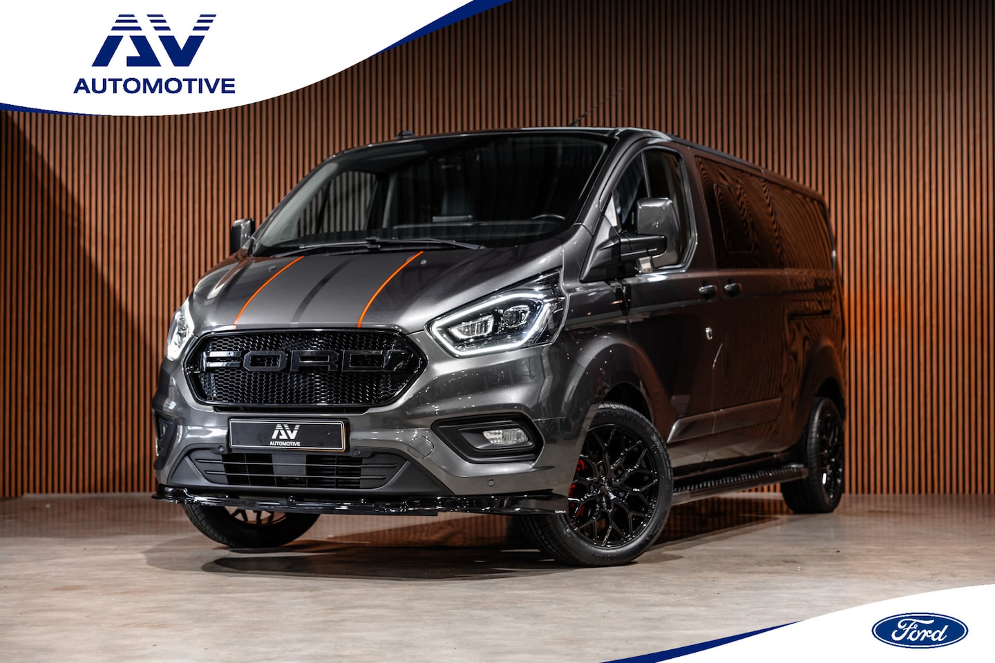 Ford Transit Custom - 300 2.0 TDCI L2H1 Limited DC | ACC | Elek stoelen | Lederen bekleding | Navigatie | CarPla - AutoWereld.nl