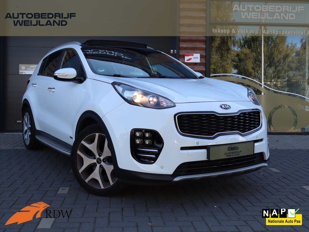 Kia Sportage - 1.6 T-GDI 4WD GT-Line NIEUWSTAAT I GT-line I Trekhaak I Carplay I Treeplank I Pano I Camer - AutoWereld.nl