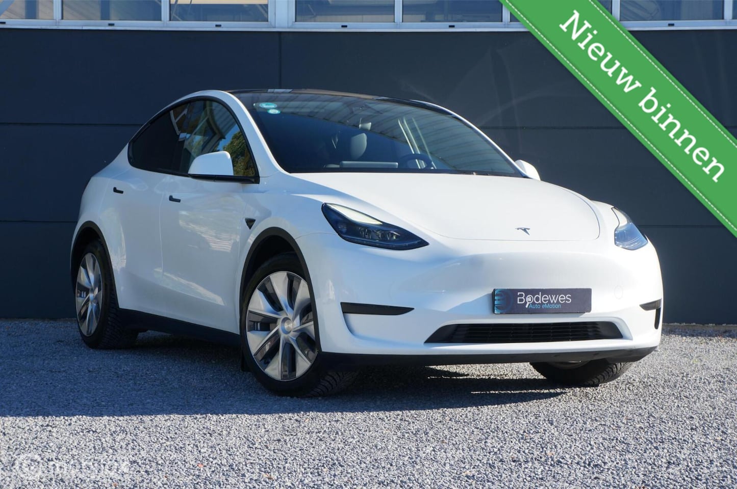 Tesla Model Y - RWD 58 kWh Premium Leather FSD Pano Trekhaak ! - AutoWereld.nl