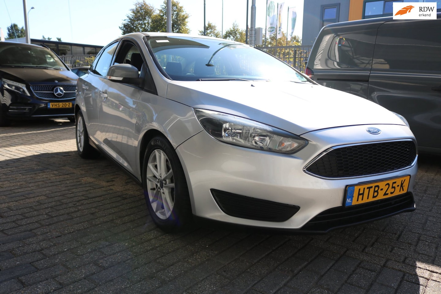 Ford Focus - 2.0 BENZINE *UNIEK IN NL* - AutoWereld.nl