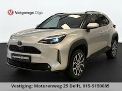 Toyota Yaris Cross - 1.5 HYBRID DYNAMIC SILVERLINE GARANTIE 2035 NAVIGATIE . STUUR EN STOEL VERWARMING . ADAPTI