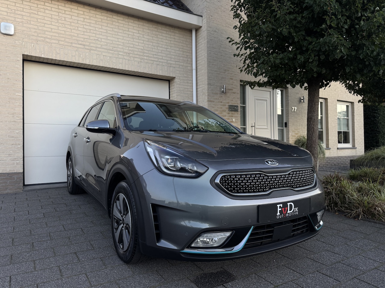 Kia Niro - 1.6 GDi PHEV ExecutiveLine Schuifdak Navi Leder Stuur+StoelVerwaming+Koeling Carplay Camer - AutoWereld.nl