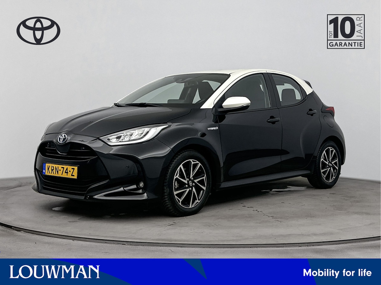 Toyota Yaris - 1.5 Hybrid Dynamic Bi-Tone | Parkeersensoren | Navigatie | Dodehoek Detectie | **RES 25-9 - AutoWereld.nl