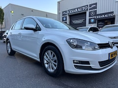 Volkswagen Golf - 1.2 TSI Connected Series / 112 DKM / DEALER ONDERHOUDEN