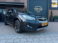 Subaru XV - 2.0i Luxury 4AWD 4X4 150PK Automaat Airco Navi Elk.Ramen Cruise Trekhaak zeer nette