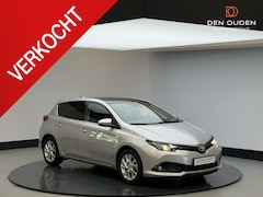 Toyota Auris - 1.8 Hybrid Dynamic | Cam achter | Lm op All weather | Dealer onderhouden | NL auto