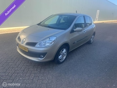 Renault Clio - 1.6-16V Dynamique S LAGEKM/NAP/APK