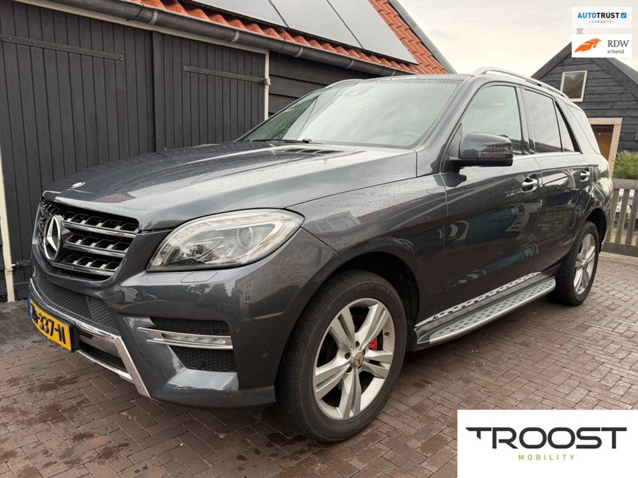 Mercedes-Benz M-klasse - 350 | Panorama |Harman en Kardon | Trekhaak | AMG uitlaat | - AutoWereld.nl