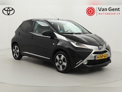 Toyota Aygo - 1.0 VVT-i x-clusiv | Volledige dealerhistorie | Fietsensteun | Navigatie | Keyless | Leder