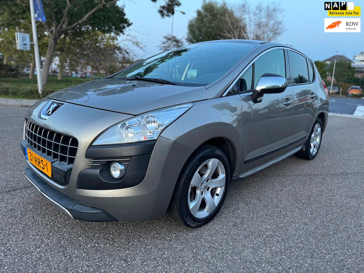 Peugeot 3008 - 1.6 THP GT / automaat / airco / panorama / cruise.control / elek.pakket / pdc / lmv / navi - AutoWereld.nl