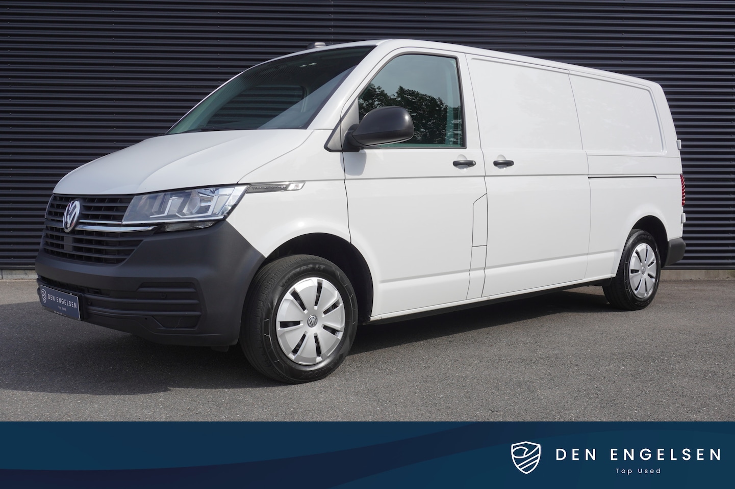 Volkswagen Transporter - 150pk Automaat L2H1 2x Schuifdeur Apple Carplay Navigatie Cruise control Stoelverwarming S - AutoWereld.nl