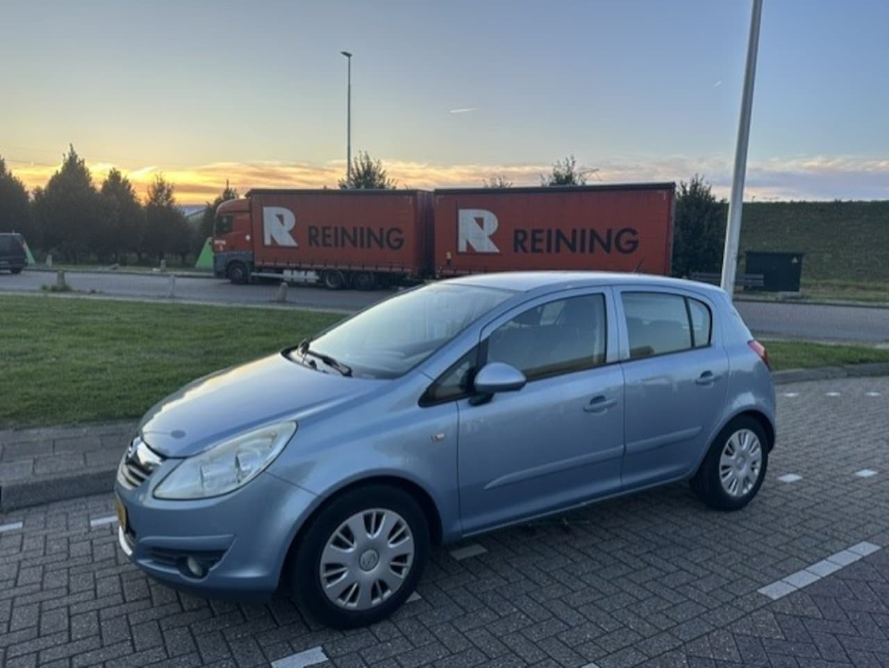 Opel Corsa - 1.2-16V Enjoy 1.2-16V Enjoy - AutoWereld.nl