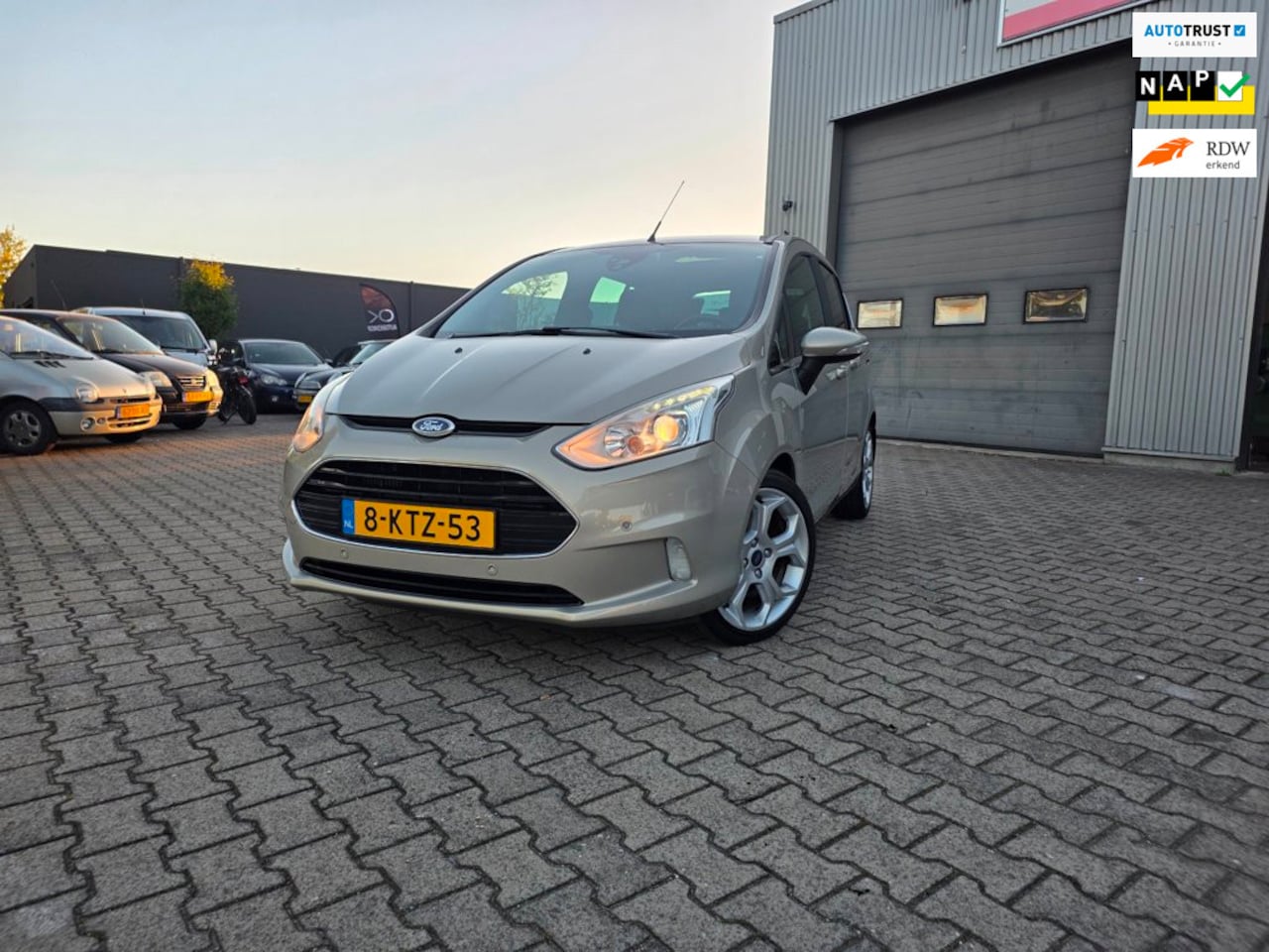Ford B-Max - 1.0 EcoBoost Titanium | PANO | NAP| DEALER ONDERHOUDEN | HALF LEDER - AutoWereld.nl