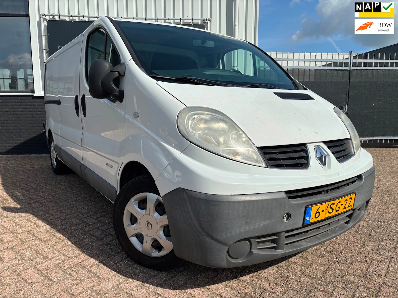 Renault Trafic - 2.0 dCi T29 L2H1 DC Générique 2.0 dCi T29 L2H1 DC Générique - AutoWereld.nl