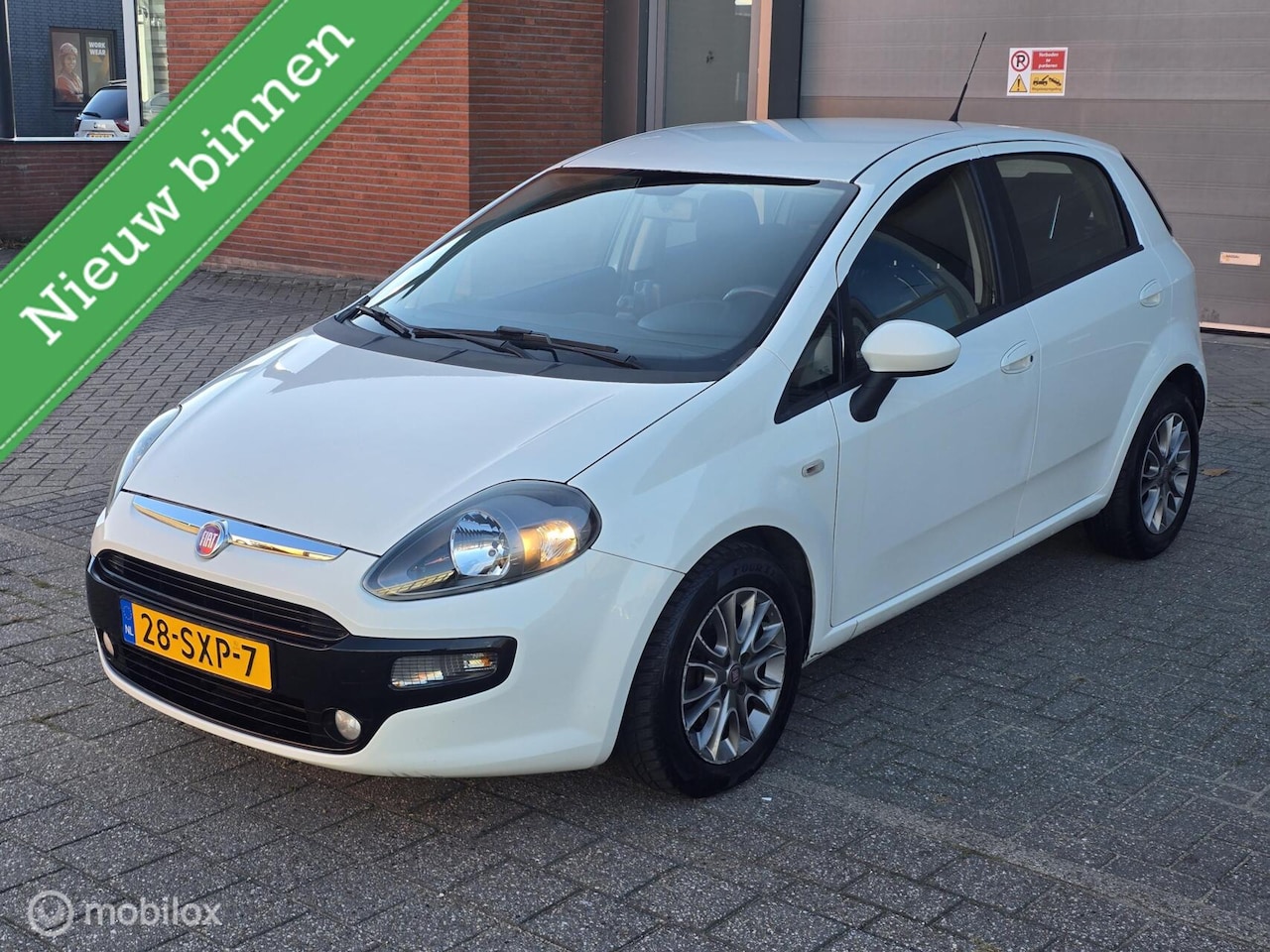 Fiat Punto Evo - 1.3 M-Jet Mylife_Diesel_Apk_Airco - AutoWereld.nl