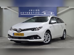 Toyota Auris Touring Sports - 1.8 Hybrid Dynamic Dealer Onderhouden Trekhaak Camera Clima Mooi