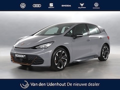 CUPRA Born - Essential 62 kWh 231pk e-Boost / SOH 99% / Full Link / Verw stoelen en stuur