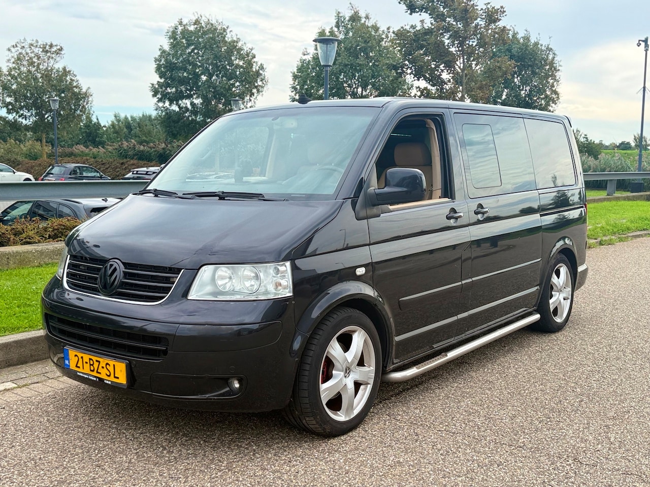 Volkswagen Transporter Multivan - 2.5 TDI Highline DC * APK * NAP* GRATIS BEZORGEN * - AutoWereld.nl