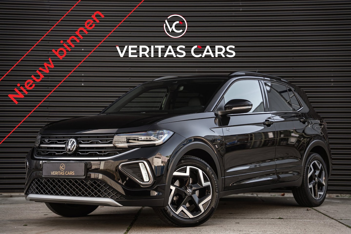 Volkswagen T-Cross - 1.5 TSI 3x R-Line|BTW|Camera|Tr.Haak|Keyless|IQ.Light|ACC|Carplay|Front Assist|Lane Assist - AutoWereld.nl