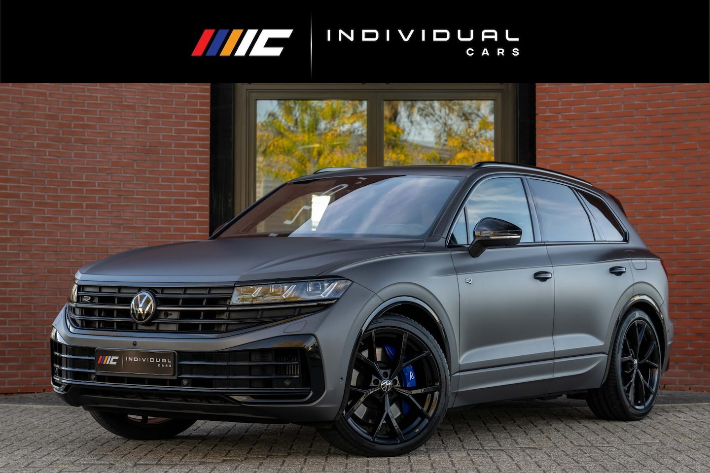 Volkswagen Touareg - 3.0 TSI eHybrid R 4M Puglia MATLAK DynAudio - AutoWereld.nl