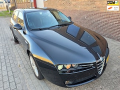 Alfa Romeo 159 Sportwagon - Airco, Cruise, NW Distributieriem *850, -* Apk 23-12-26