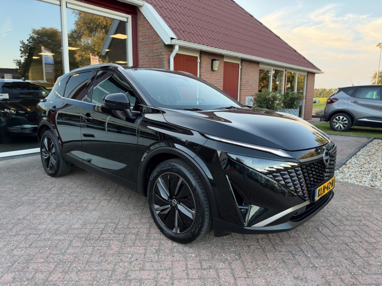 Nissan Qashqai - 1.3 MHEV X TEKNA + Panoramadak/ACC/HUD/360° Camera/Leder - AutoWereld.nl