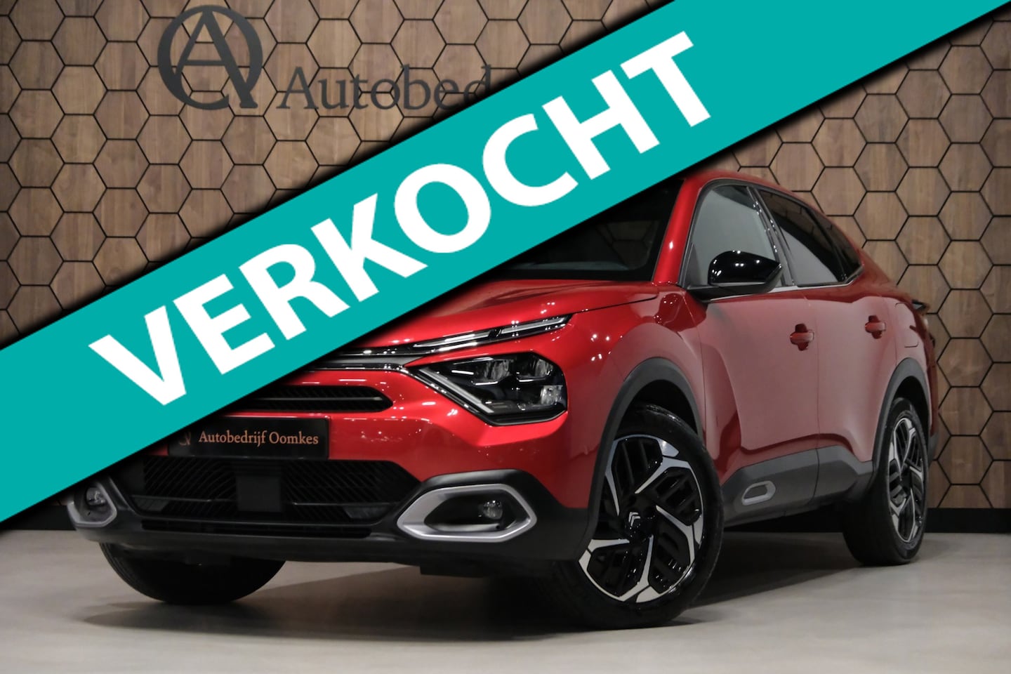 Citroën C4 X - 1.2 Puretech Shine *35.136km* Navi/Camera/Adaptieve Cruise NIEUWSTAAT - AutoWereld.nl