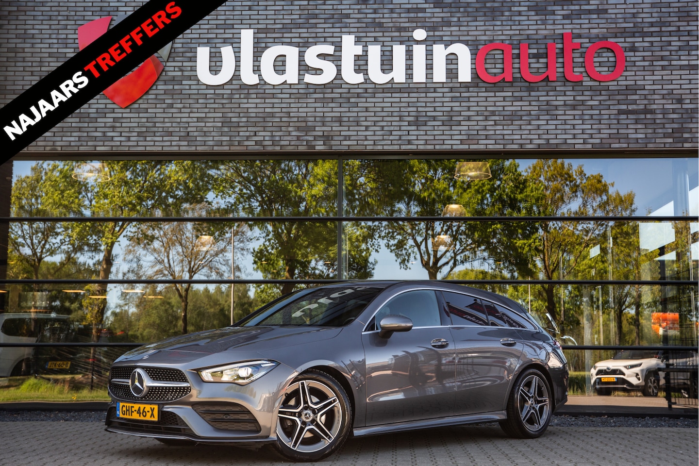 Mercedes-Benz CLA-klasse Shooting Brake - 180 Premium Plus AMG , Virtual cockpit, Achteruitrijcamera, Sfeerverlichting, BTW - AutoWereld.nl