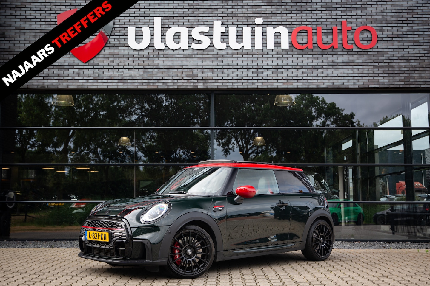 MINI 3-Deurs - 2.0 John Cooper Works 231PK , Facelift, Track Pack, Panoramadak, Leder, Harman/Kardon, - AutoWereld.nl