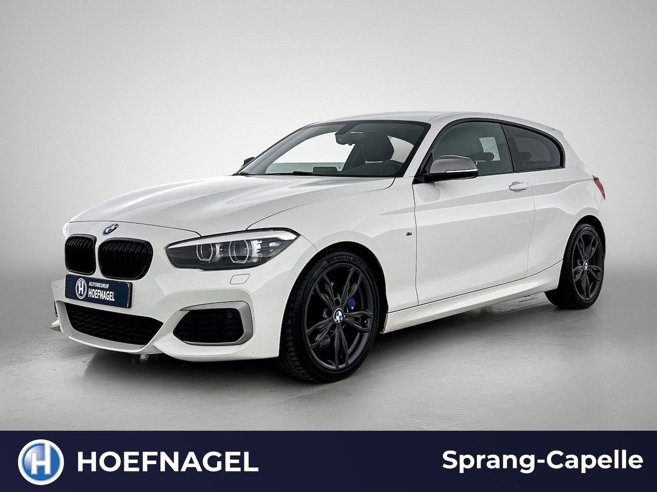 BMW 1-serie - M140i xDrive | Stoelverwarming | Cruise Control | Navigatie - AutoWereld.nl