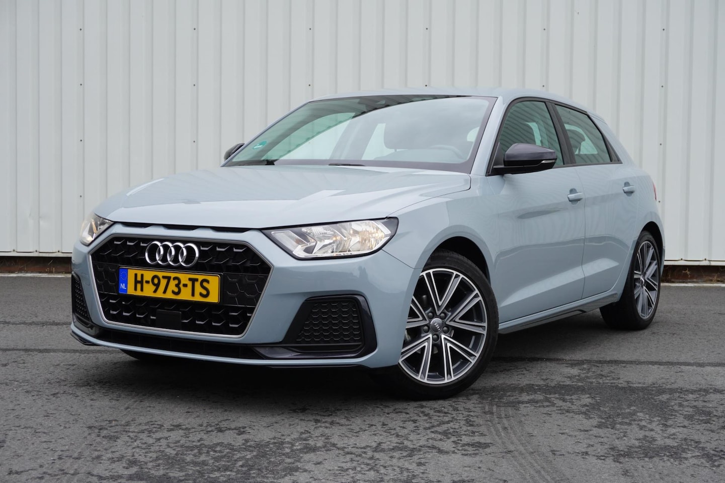 Audi A1 Sportback - 25 TFSI epic 5deurs | Carplay | Navigatie | 17 inch velgen | Elek. pakket | vol opties | I - AutoWereld.nl