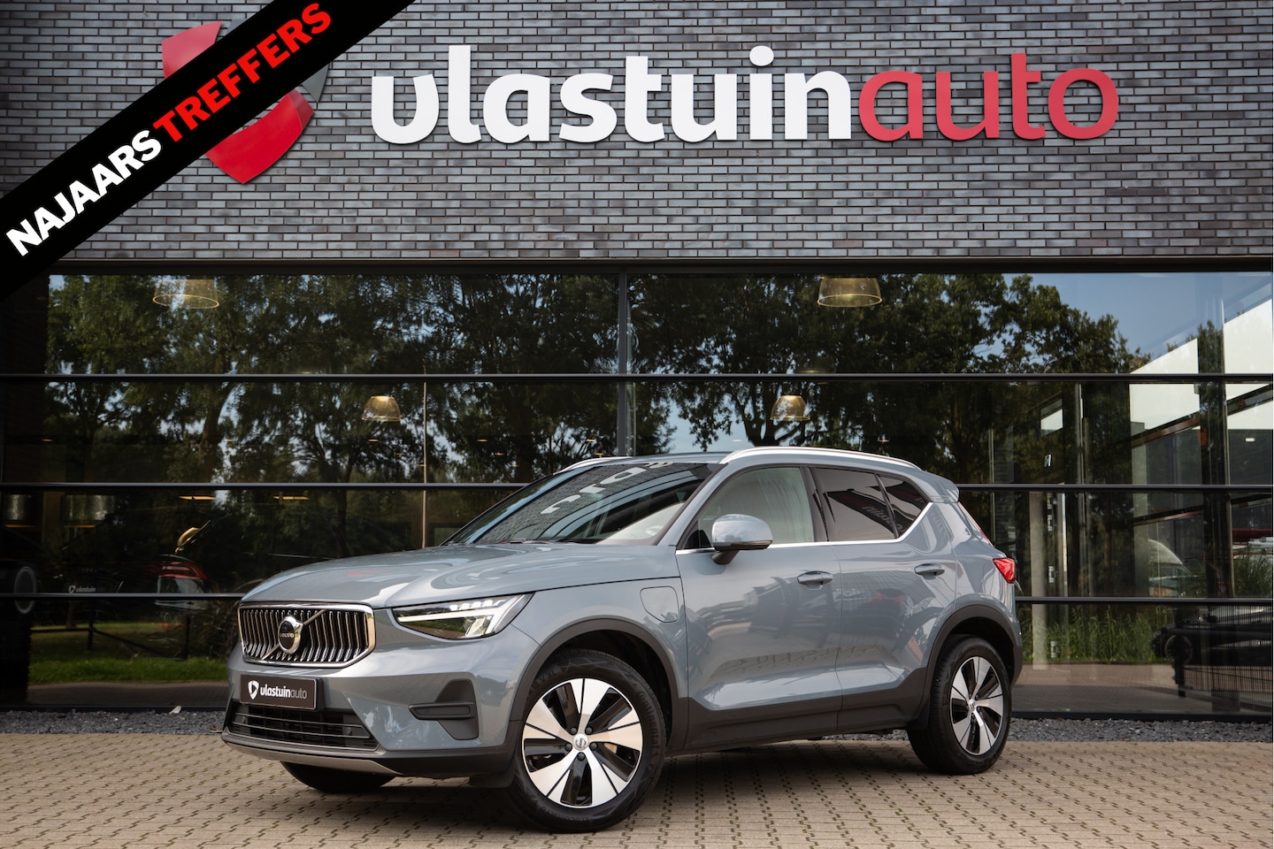 Volvo XC40 - 1.5 T4 Plug-in hybrid Core Bright , Carplay, Achteruitrijcamera, Stoel/stuurverwarming, - AutoWereld.nl