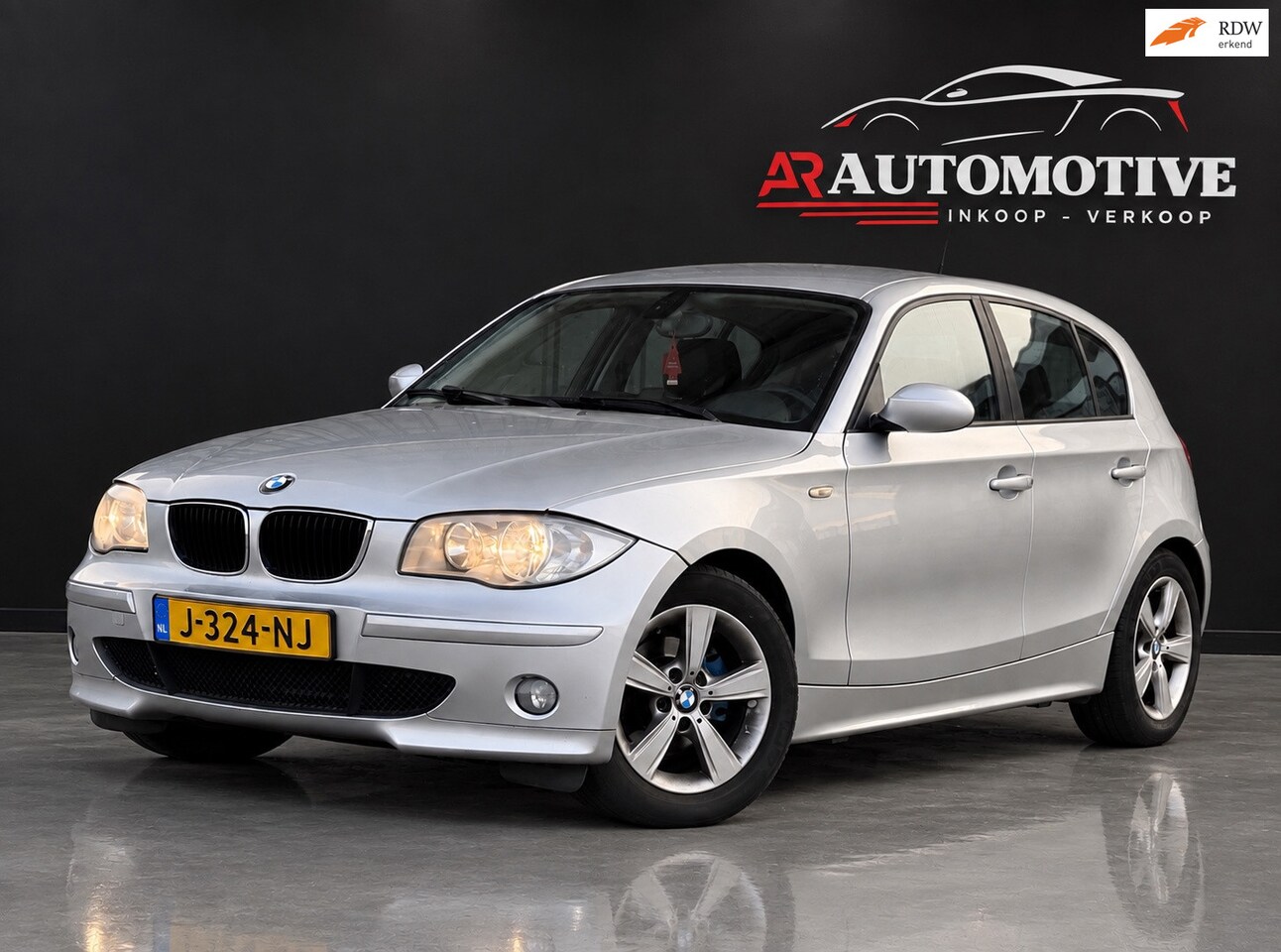 BMW 1-serie - 118i Business Line Automaat - AutoWereld.nl