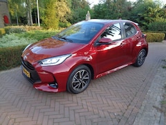 Toyota Yaris - 1.5 Hybrid 116pk CVT Dynamic , rijklaarprijs bij specialist