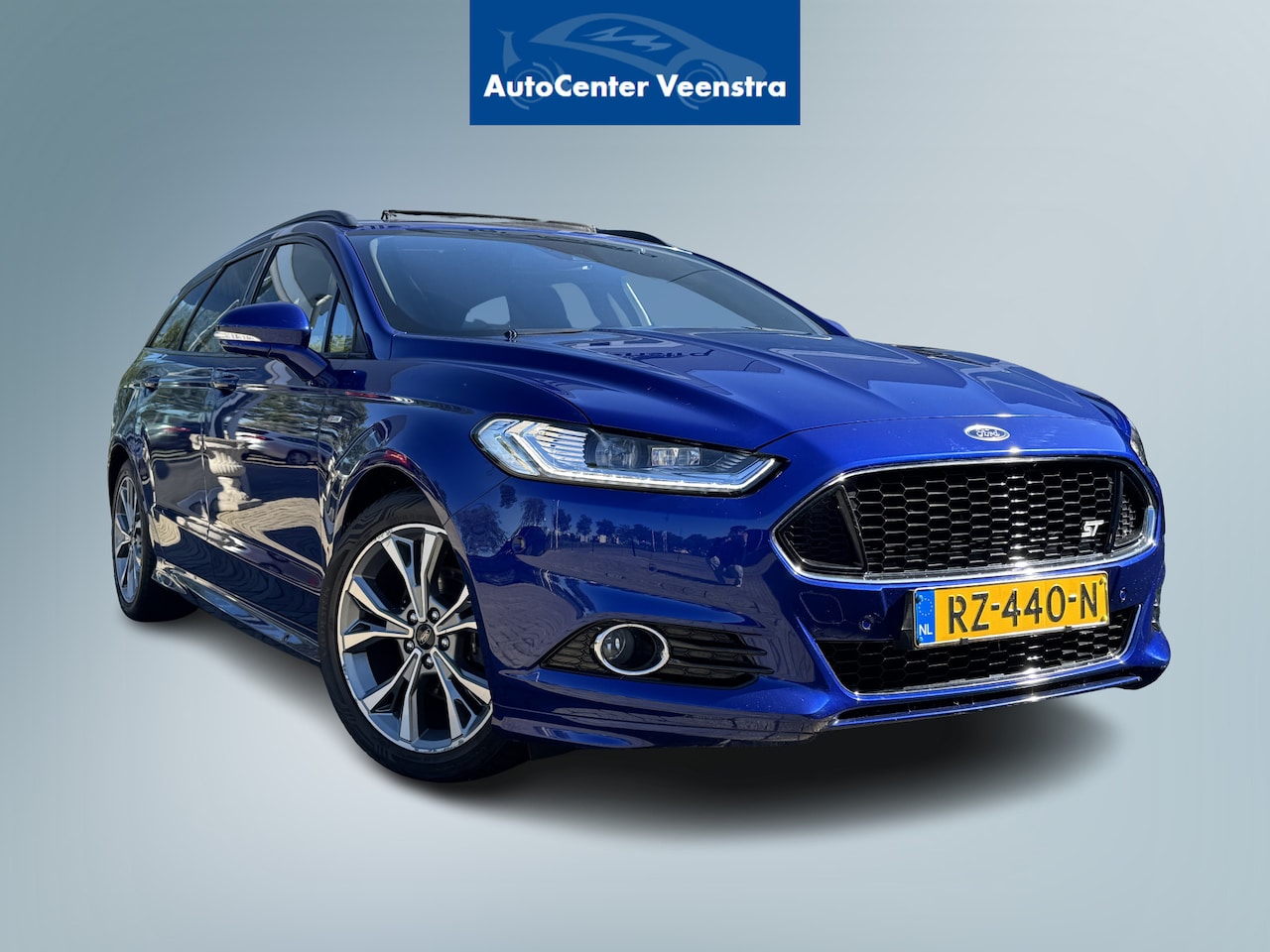 Ford Mondeo Wagon - 1.5 ST Line Schuif-kantel dak / Stoel-stuur verwarming / LED / Cruise - AutoWereld.nl