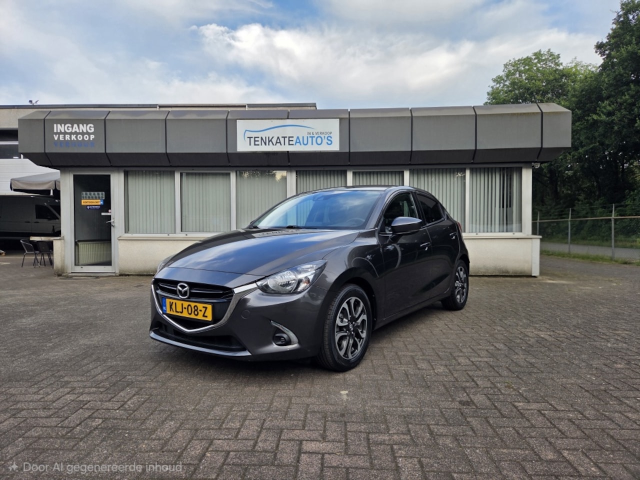 Mazda 2 - 1.5 Skyactiv-G GT-M Navigatie Cruise control PDC Lichtmetaal 16 inch Rijstrooksensor - AutoWereld.nl