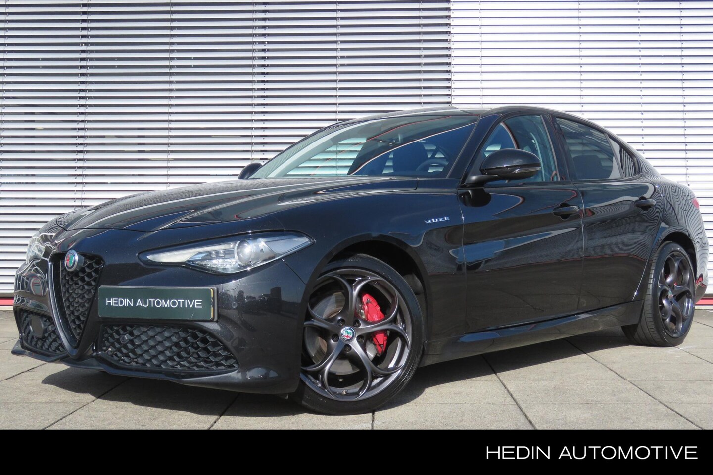 Alfa Romeo Giulia - 2.0 T AWD Veloce Adaptieve vering | DAB | Sportstoelen - AutoWereld.nl