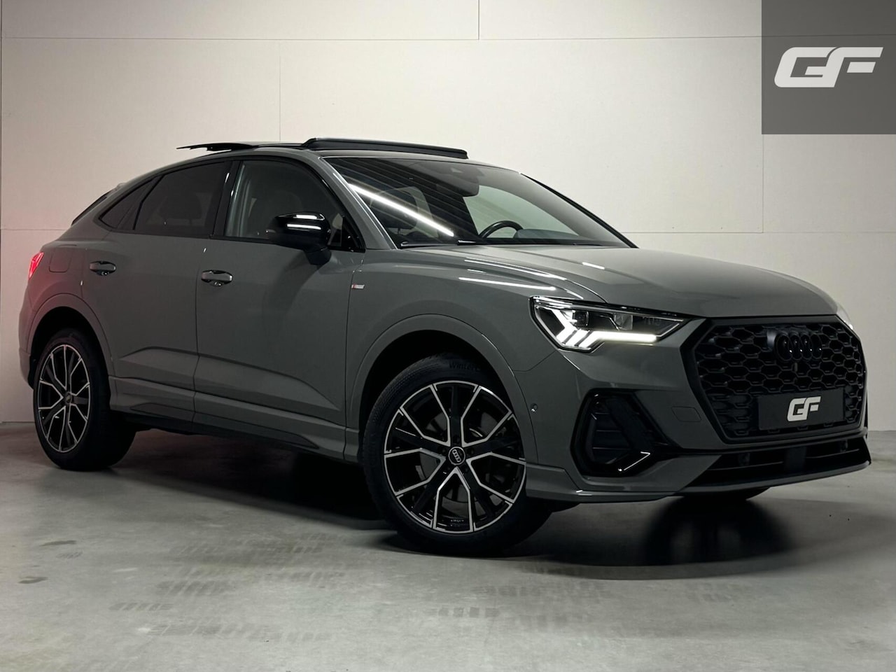 Audi Q3 Sportback - 45 TFSIe S-line Pano Leer Carplay NAP - AutoWereld.nl