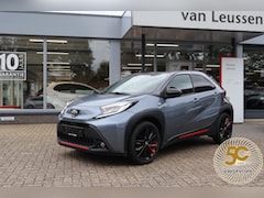 Toyota Aygo X - 1.0 VVT-i S-CVT UNDERCOVER STOELVERW. JBL KEYLESS NAVI LED DAB APLLE/ANDROID CAMERA SENSOR