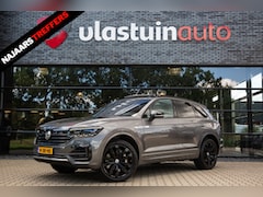Volkswagen Touareg - 4.0 TDI R-Line 422PK V8 , Panoramadak, Luchtvering, Dynaudio, HUD, Trekhaak
