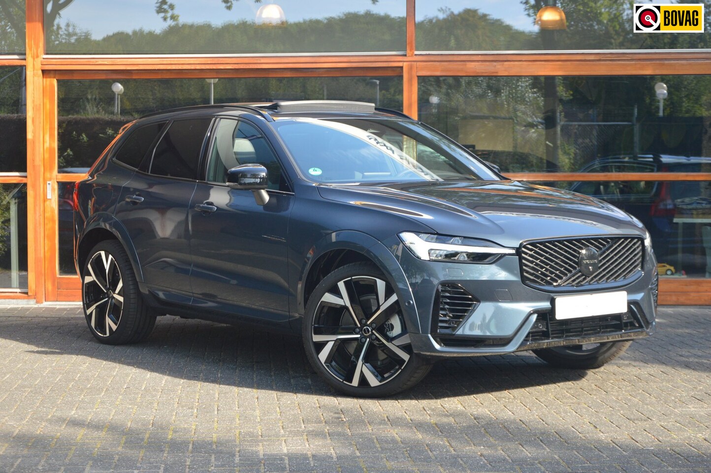 Volvo XC60 - T8 AWD Dark | Head-Up | 360 camera | 22'' | Harman & Kardon | Panoramdak - AutoWereld.nl