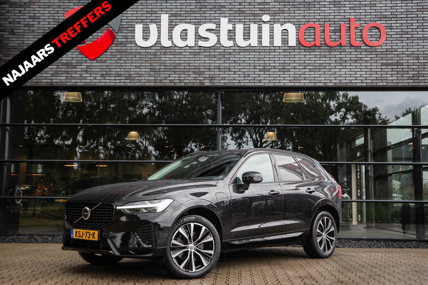 Volvo XC60 - 2.0 T6 Plug-in hybrid AWD Plus Dark 2.0 T6 Plug-in hybrid AWD Plus Dark , Long Range, Panoramadak, Apple Carplay, Achteruitrij - AutoWereld.nl