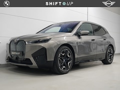 BMW iX - xDrive40 Skylounge | CoPilot | Elektr. Trekhaak | Harman Kardon