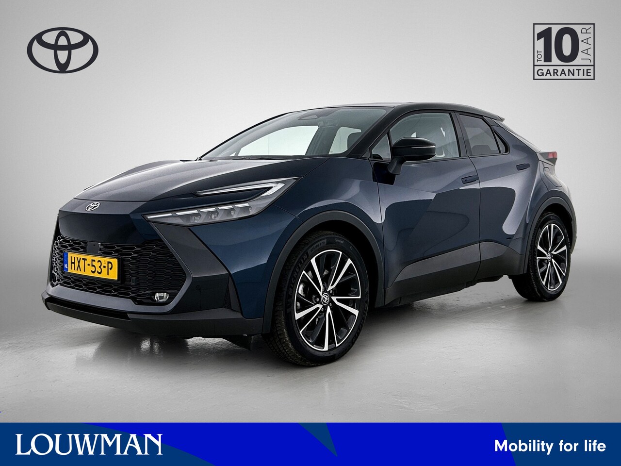 Toyota C-HR - Plug-in Hybrid 220 Executive | Sportstoelen | Parkeersensoren | - AutoWereld.nl