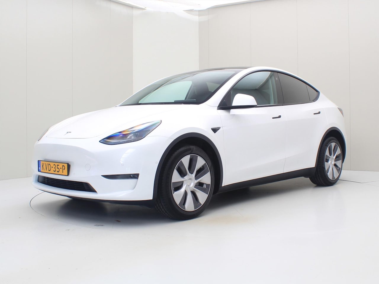 Tesla Model Y - Long Range AWD 75kWh 351pk 91,3% SoH [ AMD RYZEN+AUTOPILOT+19 INCH+PREMIUM AUDIO ] - AutoWereld.nl