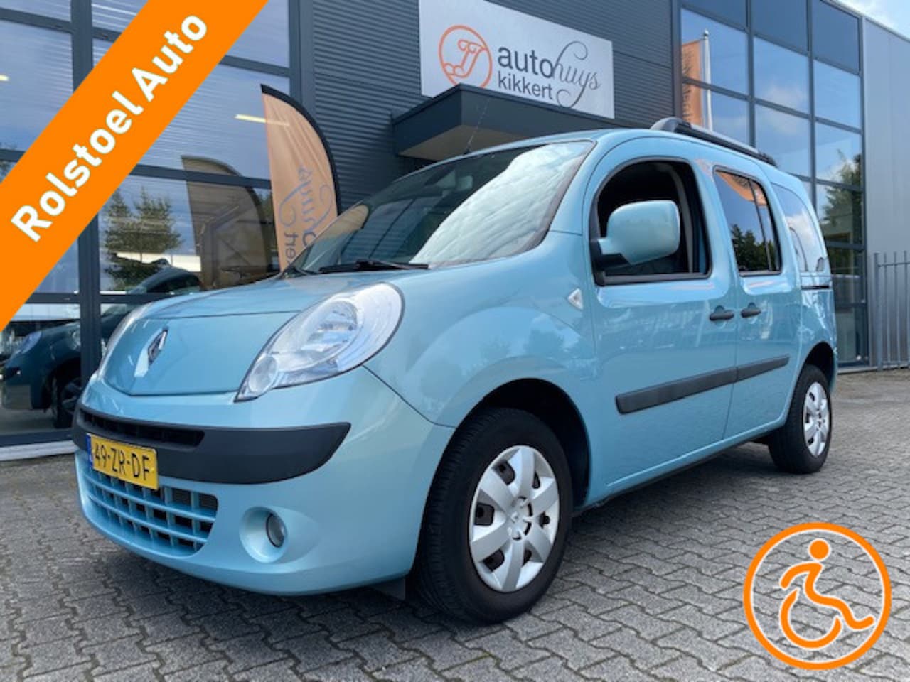 Renault Kangoo Family - 3+1 Rolstoelauto 1.6-16V Expression (Nette rolstoelauto met ruime bodemverlaging!) - AutoWereld.nl