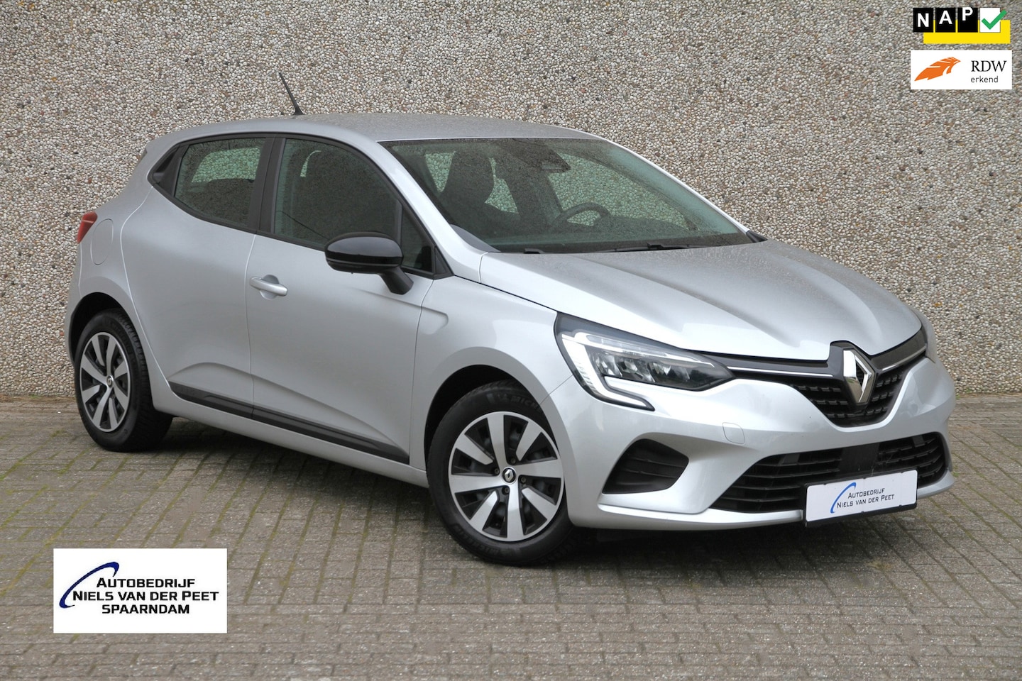 Renault Clio - 1.0 TCe 90 Equilibre Apple Carplay en Android auto / Van 1e eigenaar / Navigatie / Cruise - AutoWereld.nl