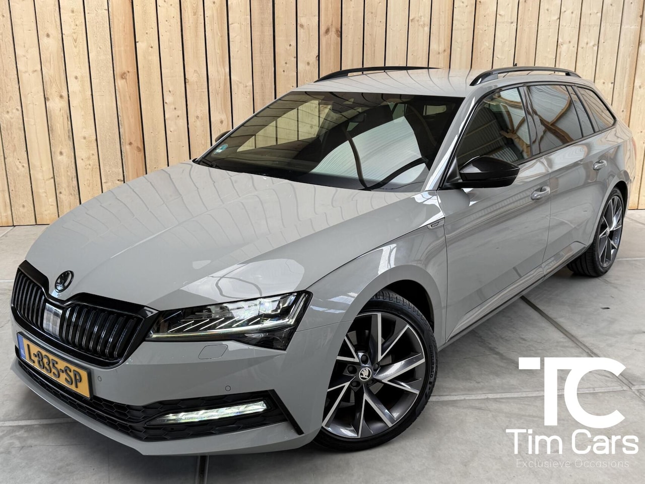 Skoda Superb Combi - 1.5 TSI ACT Sportline Business Automaat | Stuurwiel, voorstoelen en achterbank verwarmd| L - AutoWereld.nl