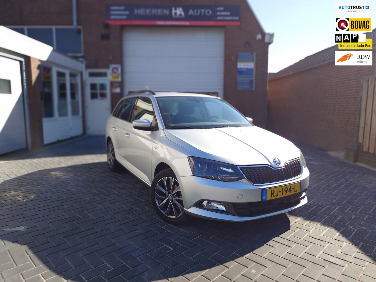 Skoda Fabia Combi - 1.0 TSI Drive 1.0 TSI Drive, Navi, Cruise control, Climate control - AutoWereld.nl